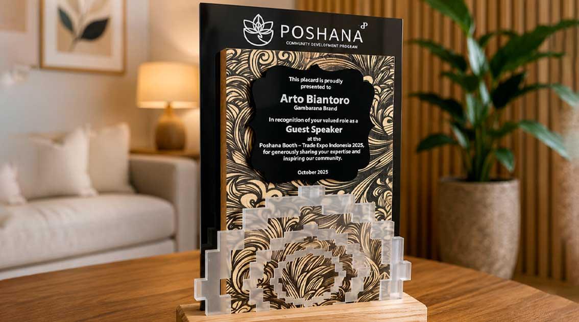 Cetak plakat akrilik  jakarta di bintang sempurna